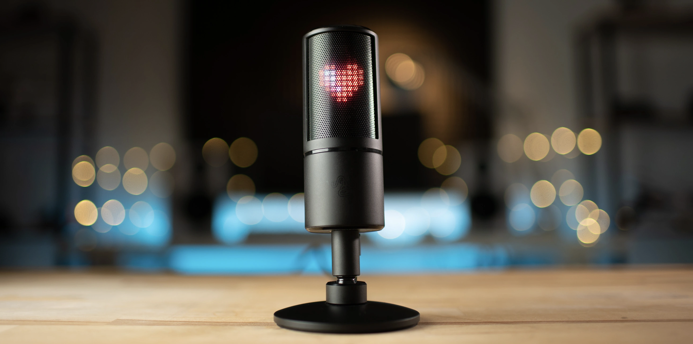 Razer Seiren Emote